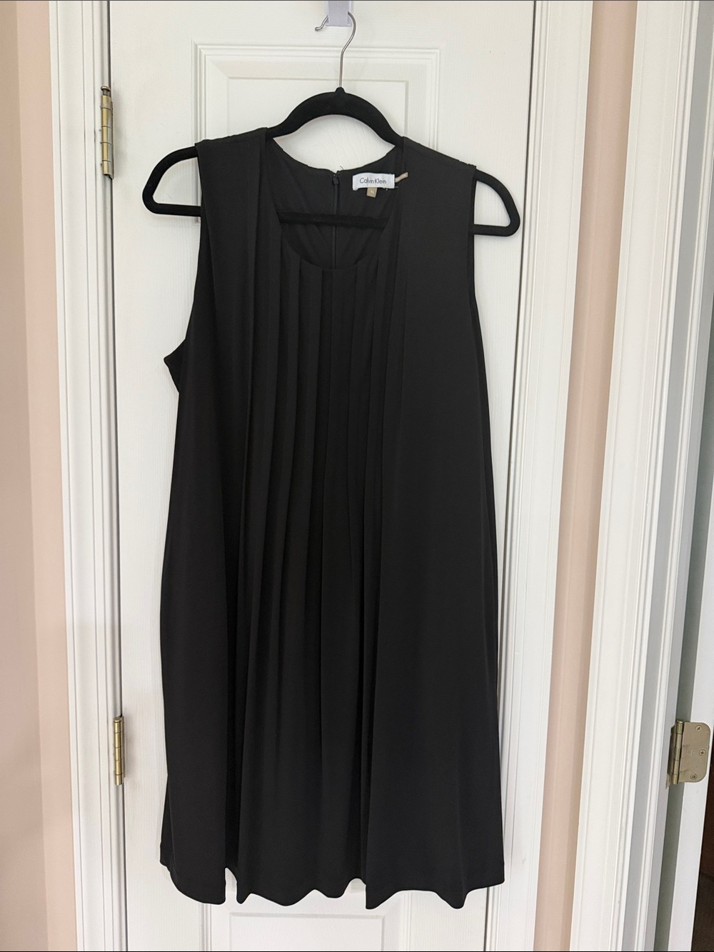 Calvin Klein Black Pleated Sleeveless Shift Dress, XL